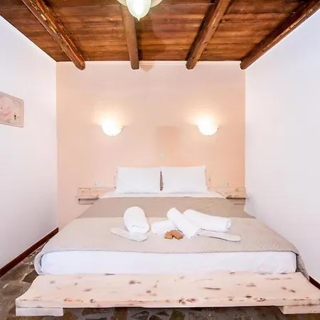 Akrolithos With Private Pool * Chania (Crete)
