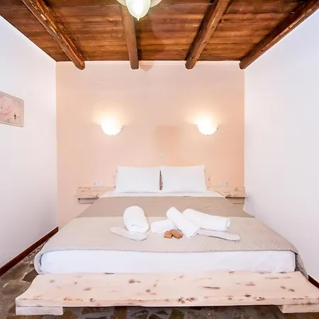 Akrolithos With Private Pool * Ханья