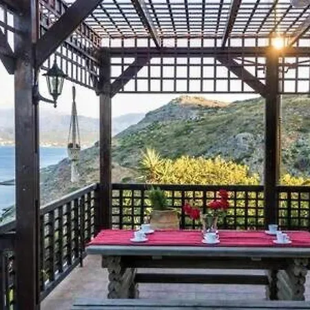 Villa Akrolithos With Private Pool *