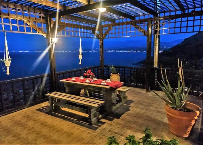 빌라 Akrolithos With Private Pool 하니아